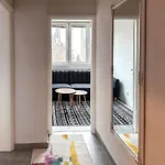 Modern Family And Work Friendly In 公寓 塞拉耶佛