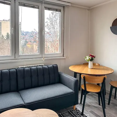 Modern Family And Work Friendly In Apartment *